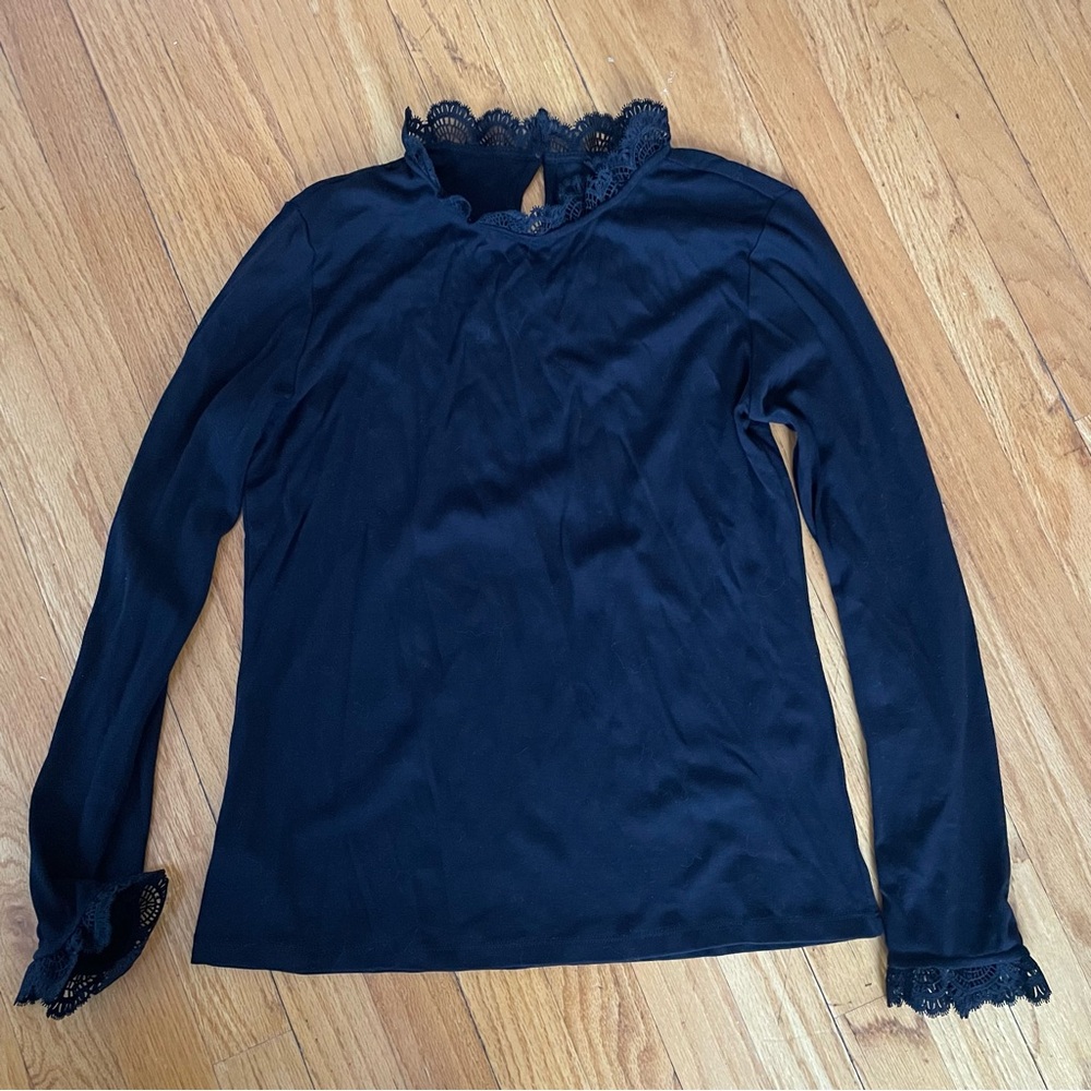 Ann Taylor lace trim blouse
